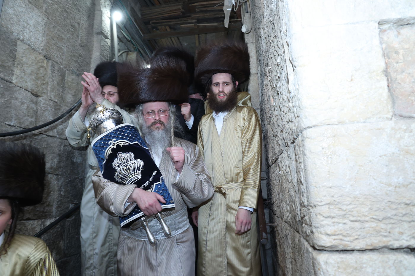 ה'וויטעפסק'ערס' חסמו את כיכר השבת | תיעוד 