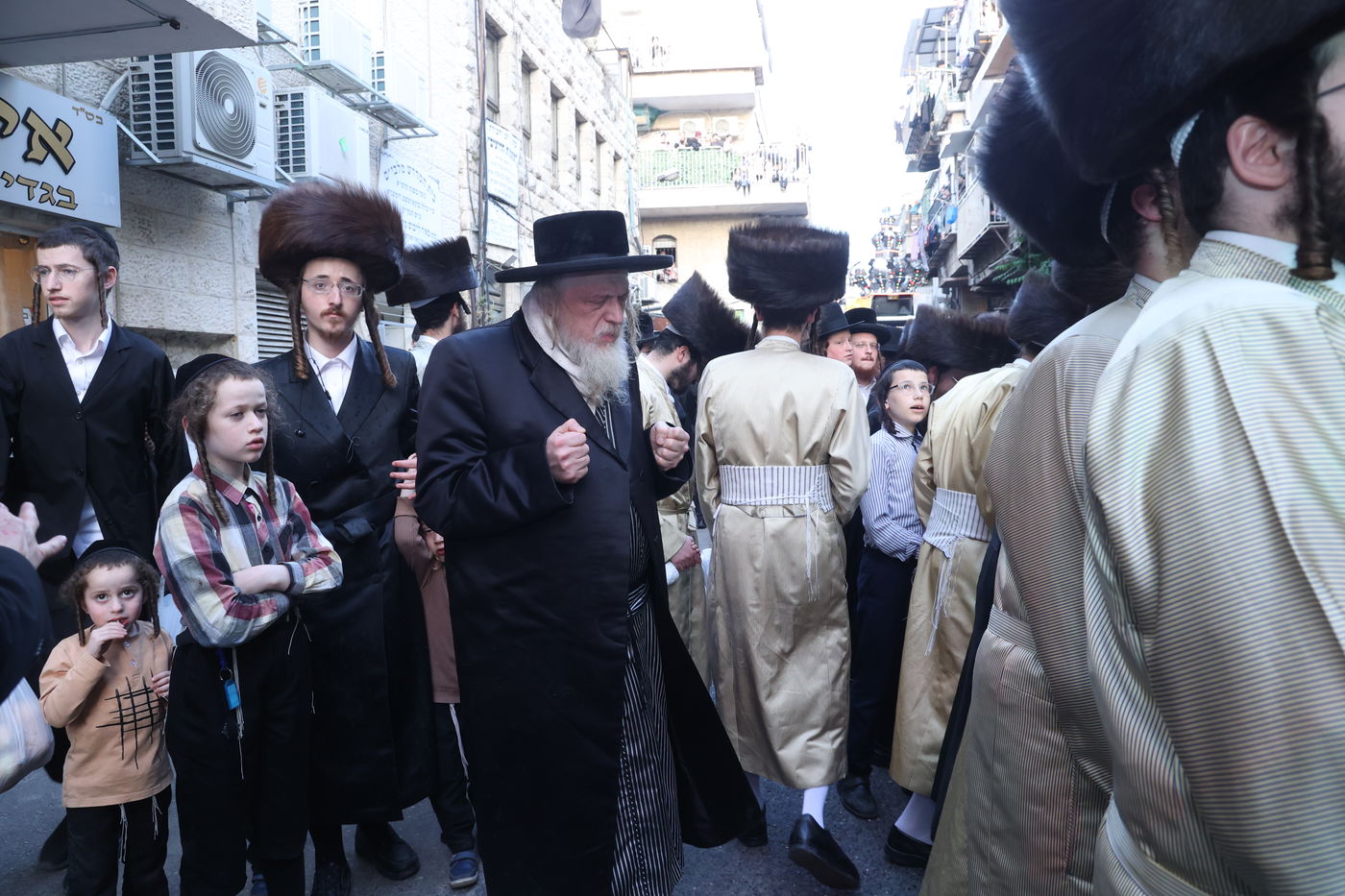 ה'וויטעפסק'ערס' חסמו את כיכר השבת | תיעוד 