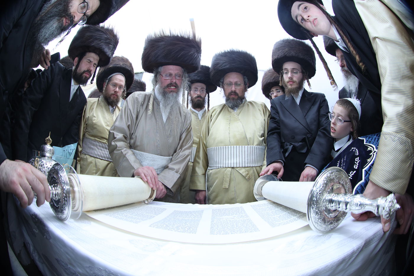 ה'וויטעפסק'ערס' חסמו את כיכר השבת | תיעוד 