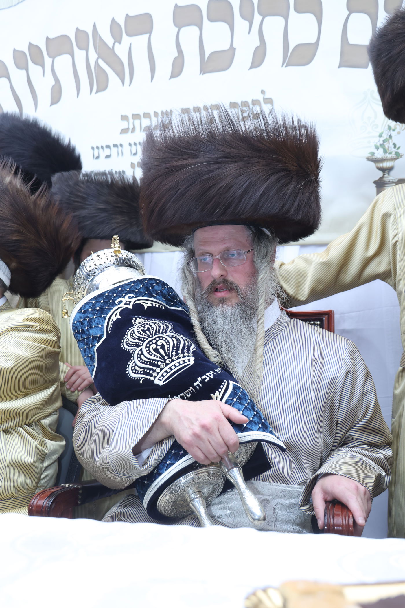 ה'וויטעפסק'ערס' חסמו את כיכר השבת | תיעוד 