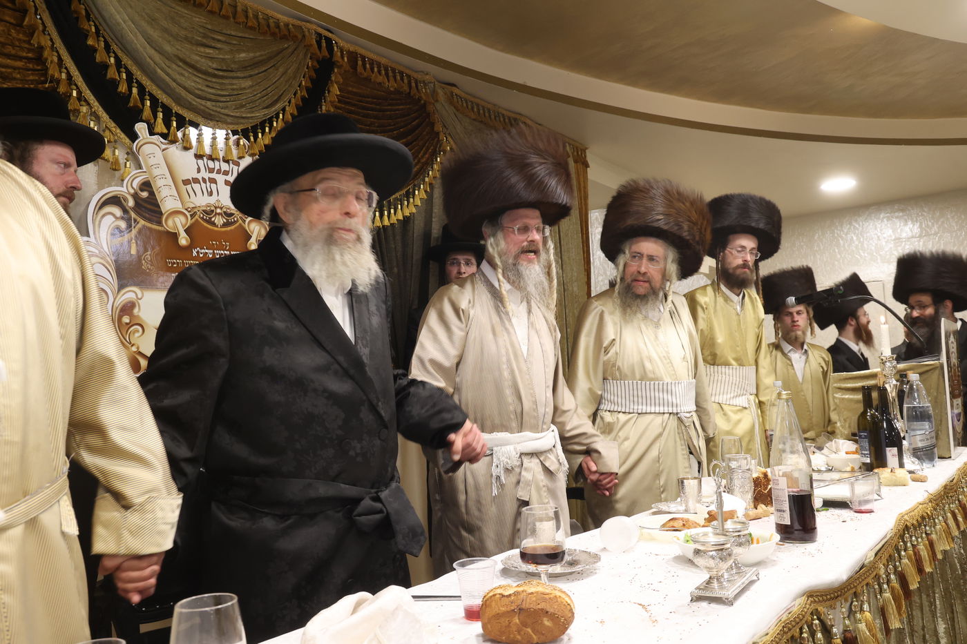 ה'וויטעפסק'ערס' חסמו את כיכר השבת | תיעוד 