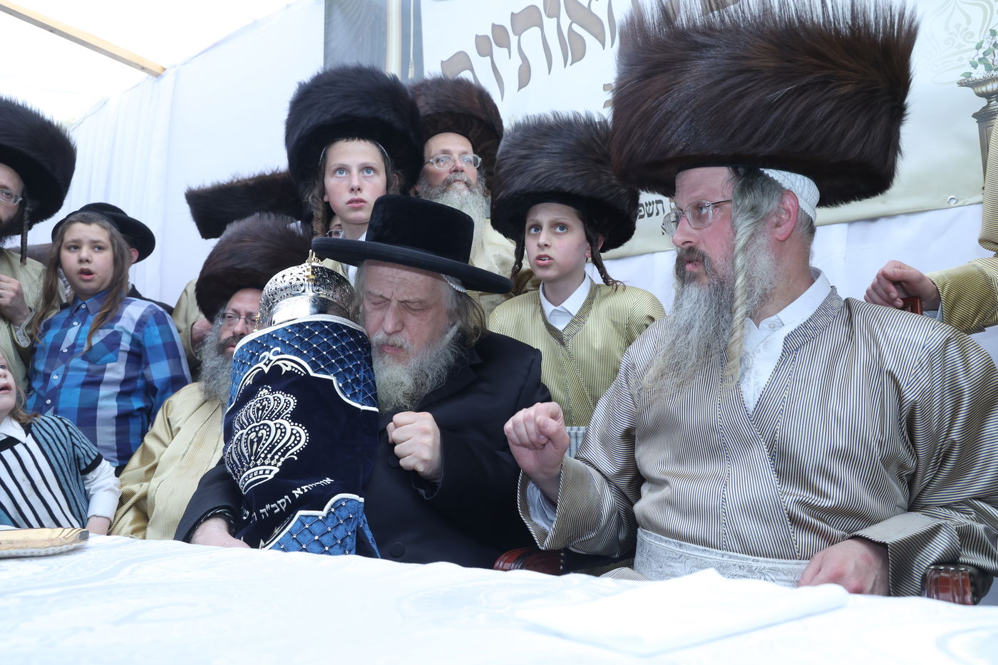 ה'וויטעפסק'ערס' חסמו את כיכר השבת | תיעוד 