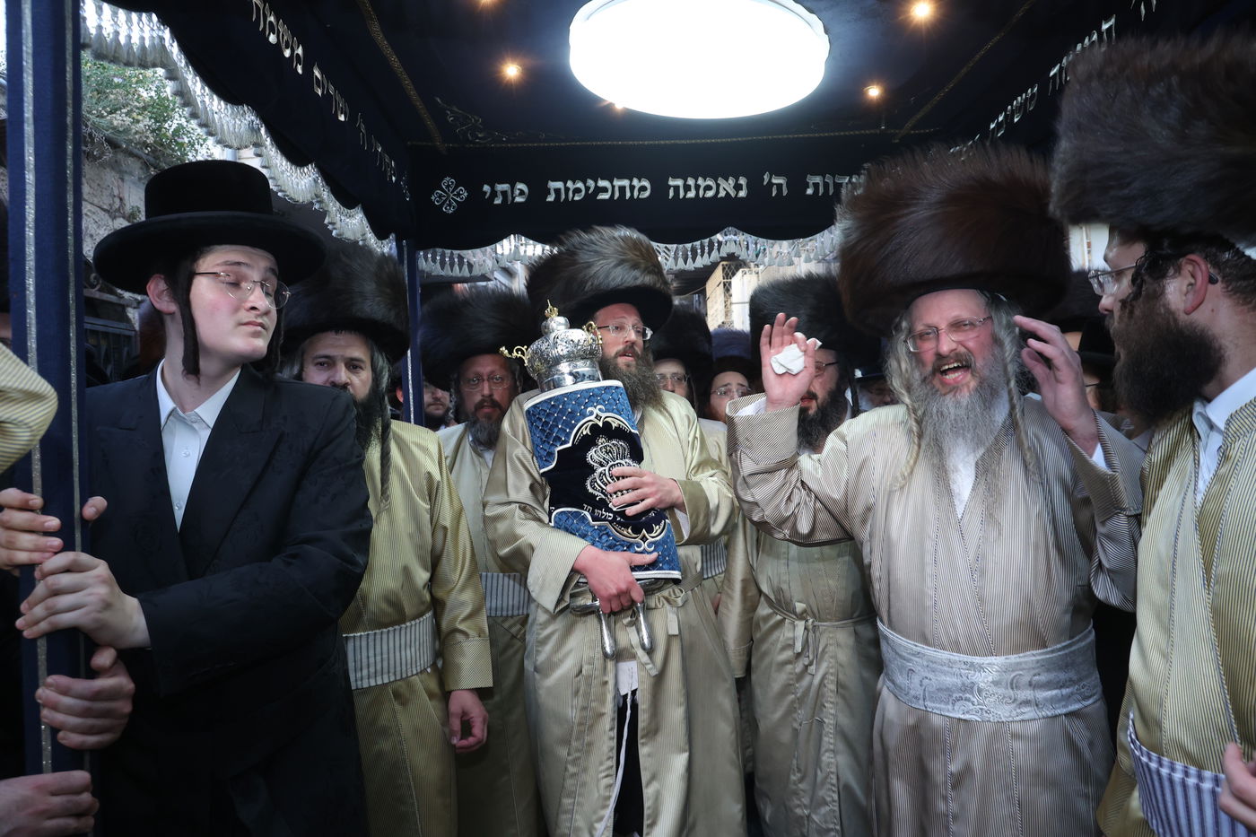 ה'וויטעפסק'ערס' חסמו את כיכר השבת | תיעוד 