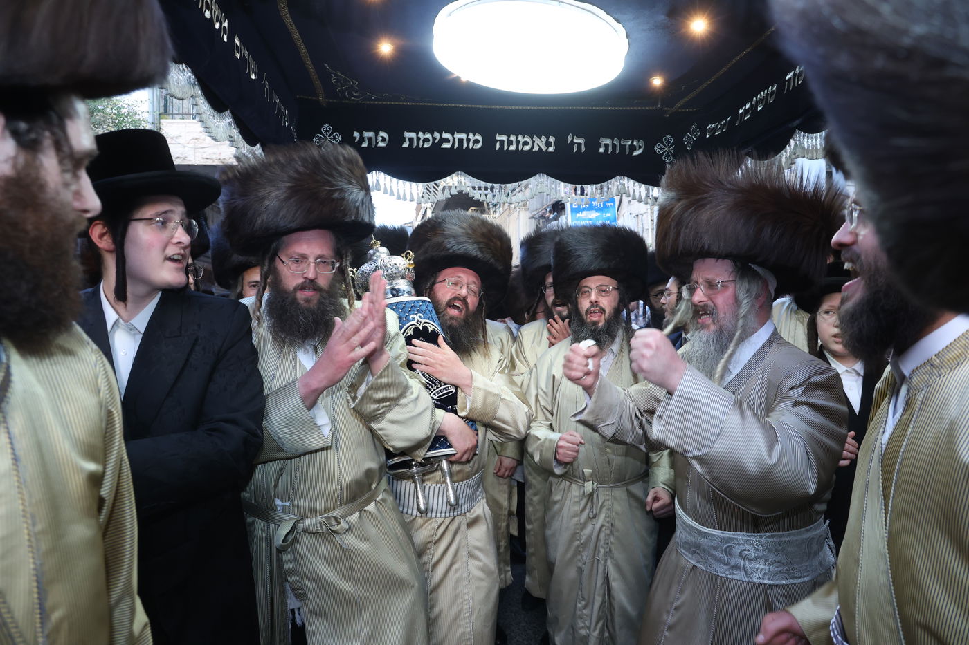 ה'וויטעפסק'ערס' חסמו את כיכר השבת | תיעוד 