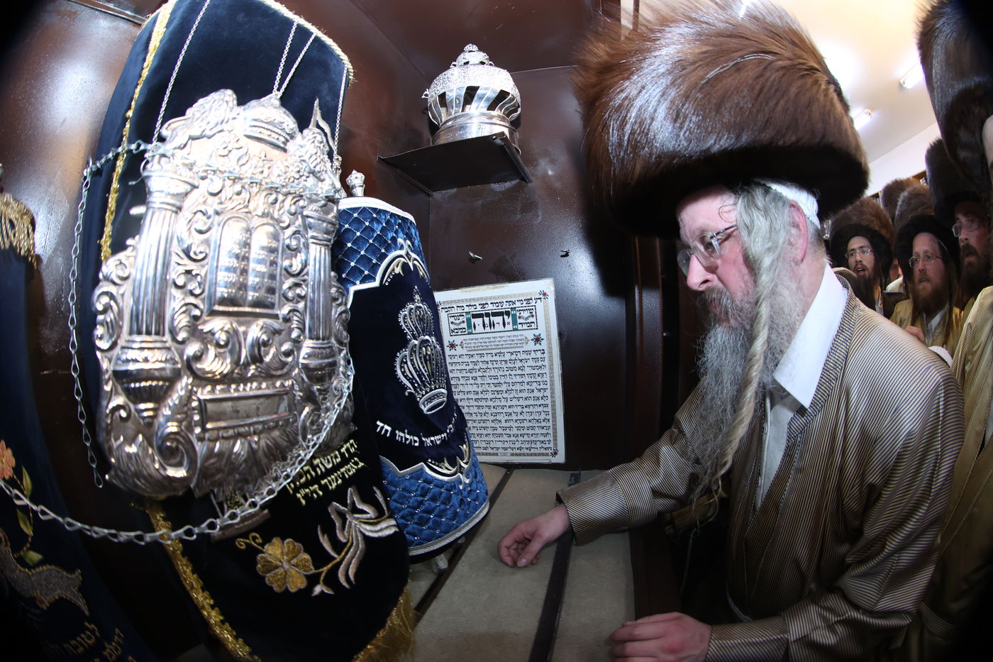 ה'וויטעפסק'ערס' חסמו את כיכר השבת | תיעוד 