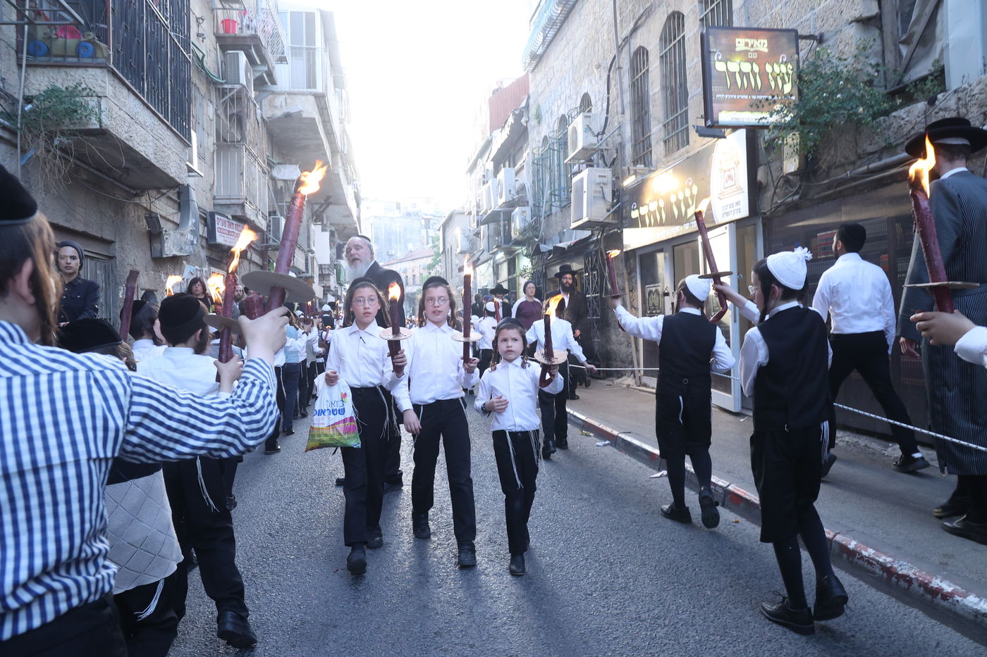ה'וויטעפסק'ערס' חסמו את כיכר השבת | תיעוד 