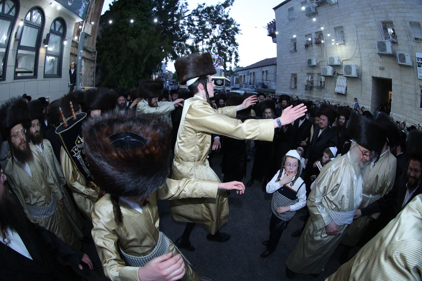 ה'וויטעפסק'ערס' חסמו את כיכר השבת | תיעוד 