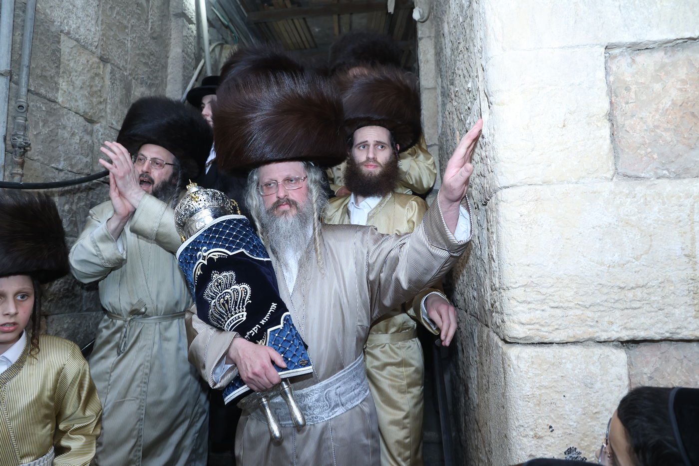 ה'וויטעפסק'ערס' חסמו את כיכר השבת | תיעוד 