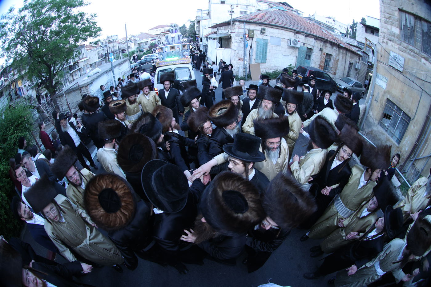 ה'וויטעפסק'ערס' חסמו את כיכר השבת | תיעוד 