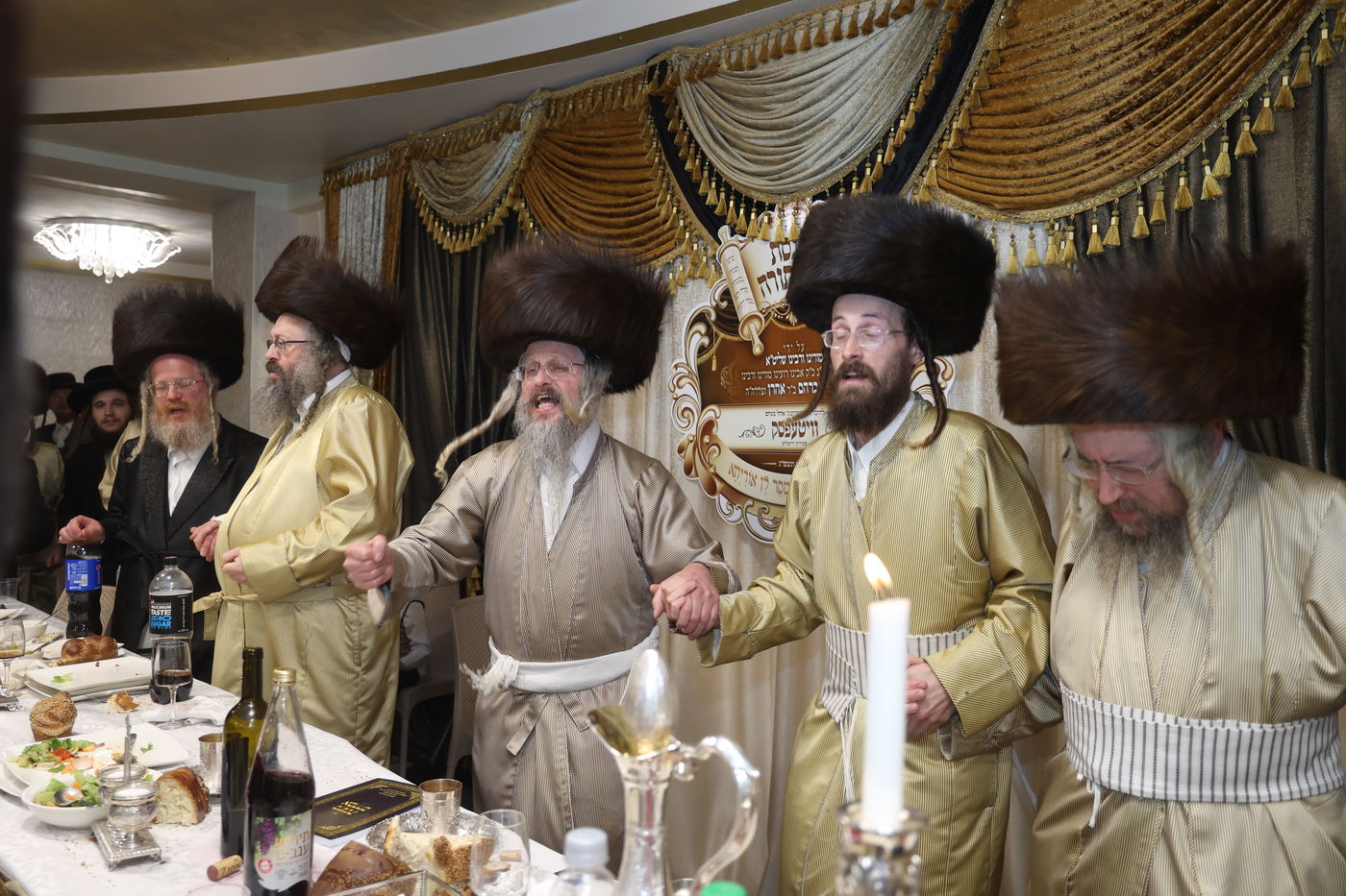 ה'וויטעפסק'ערס' חסמו את כיכר השבת | תיעוד 