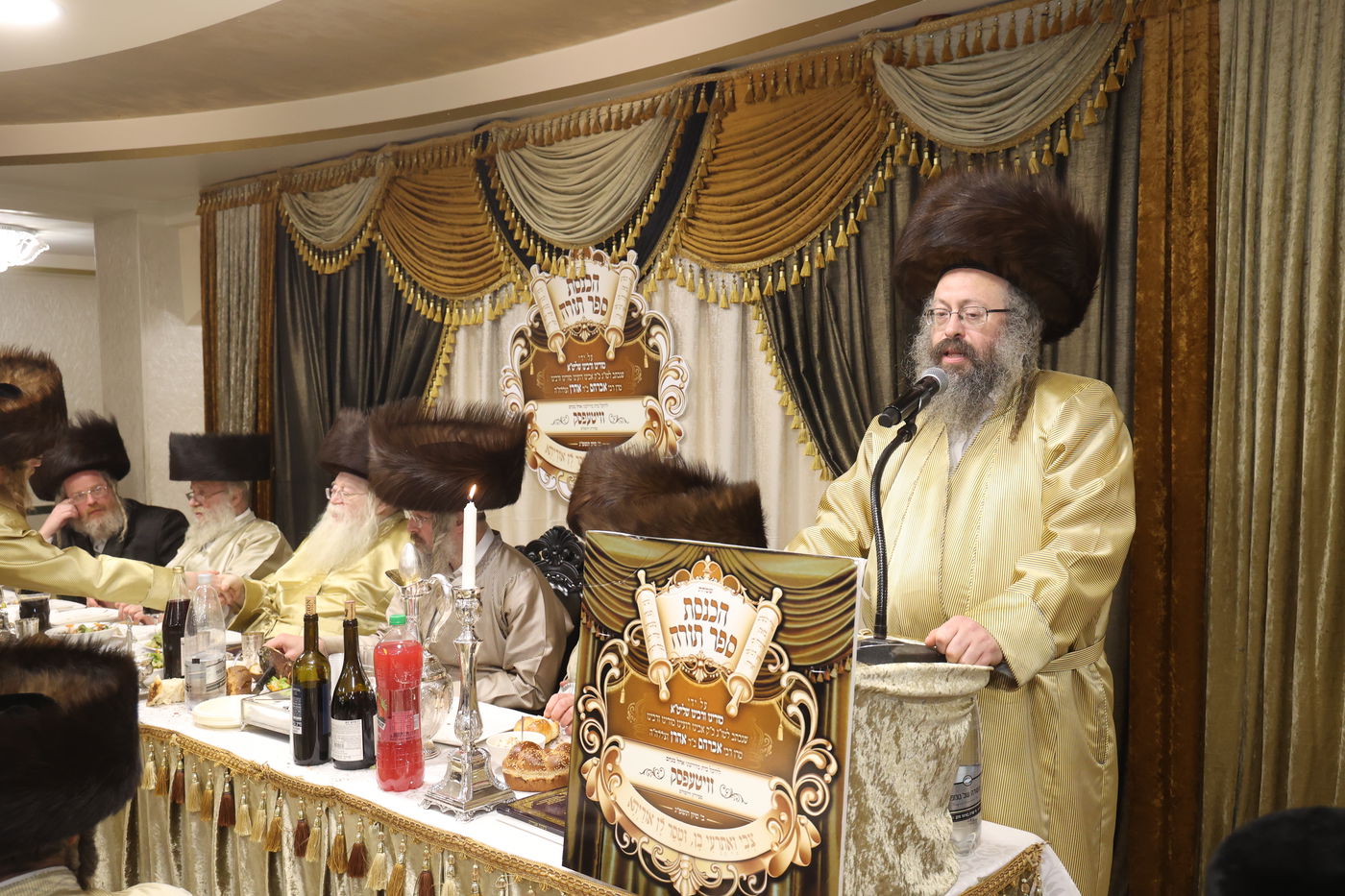 ה'וויטעפסק'ערס' חסמו את כיכר השבת | תיעוד 