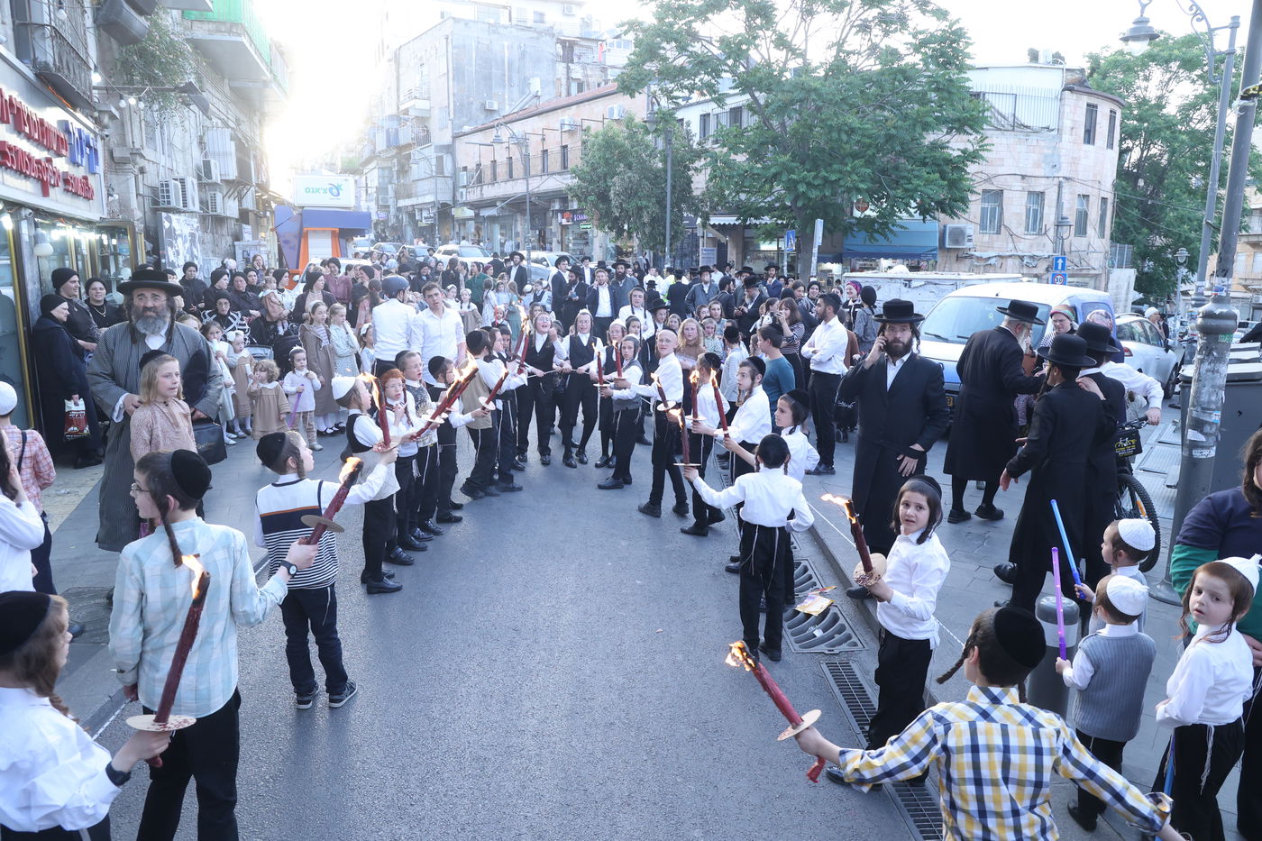 ה'וויטעפסק'ערס' חסמו את כיכר השבת | תיעוד 