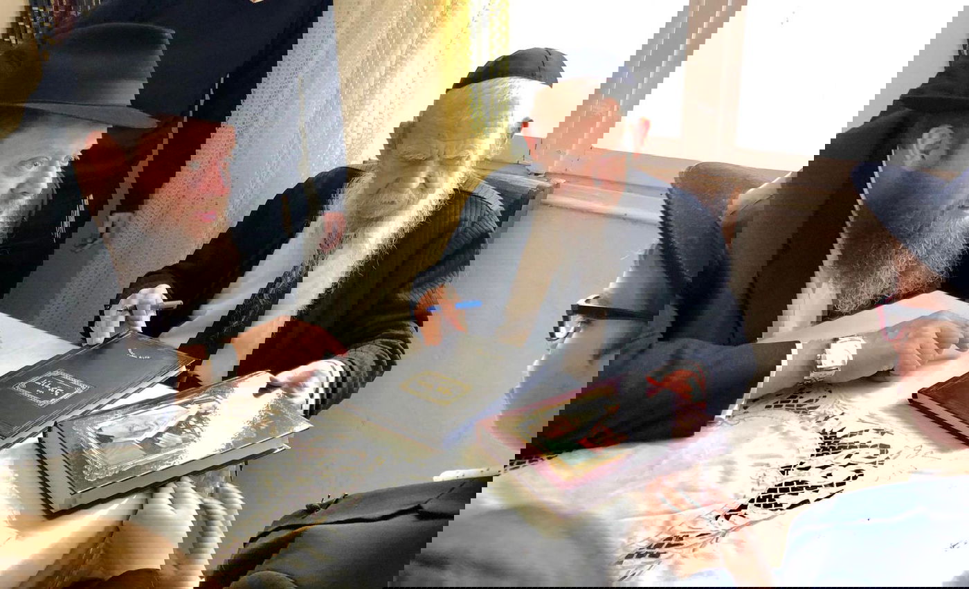 ר' דודי פרקש אצל מרן ראש הישיבה 