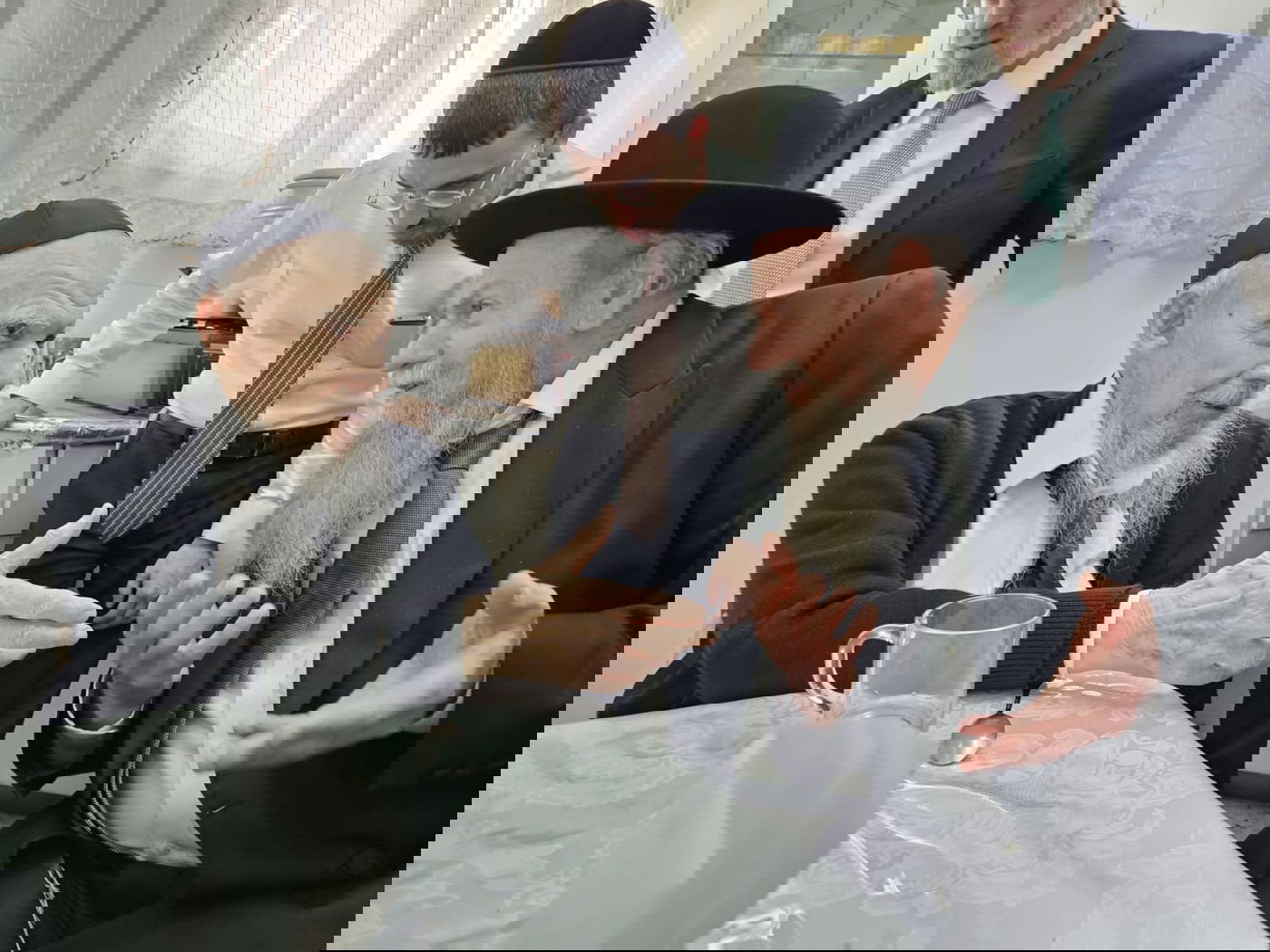 הרב מרדכי שמואל אדלשטיין, עם דודו מרן רה"י | ארכיון