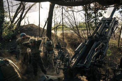 חיילים אוקראינים בשדה הקרב