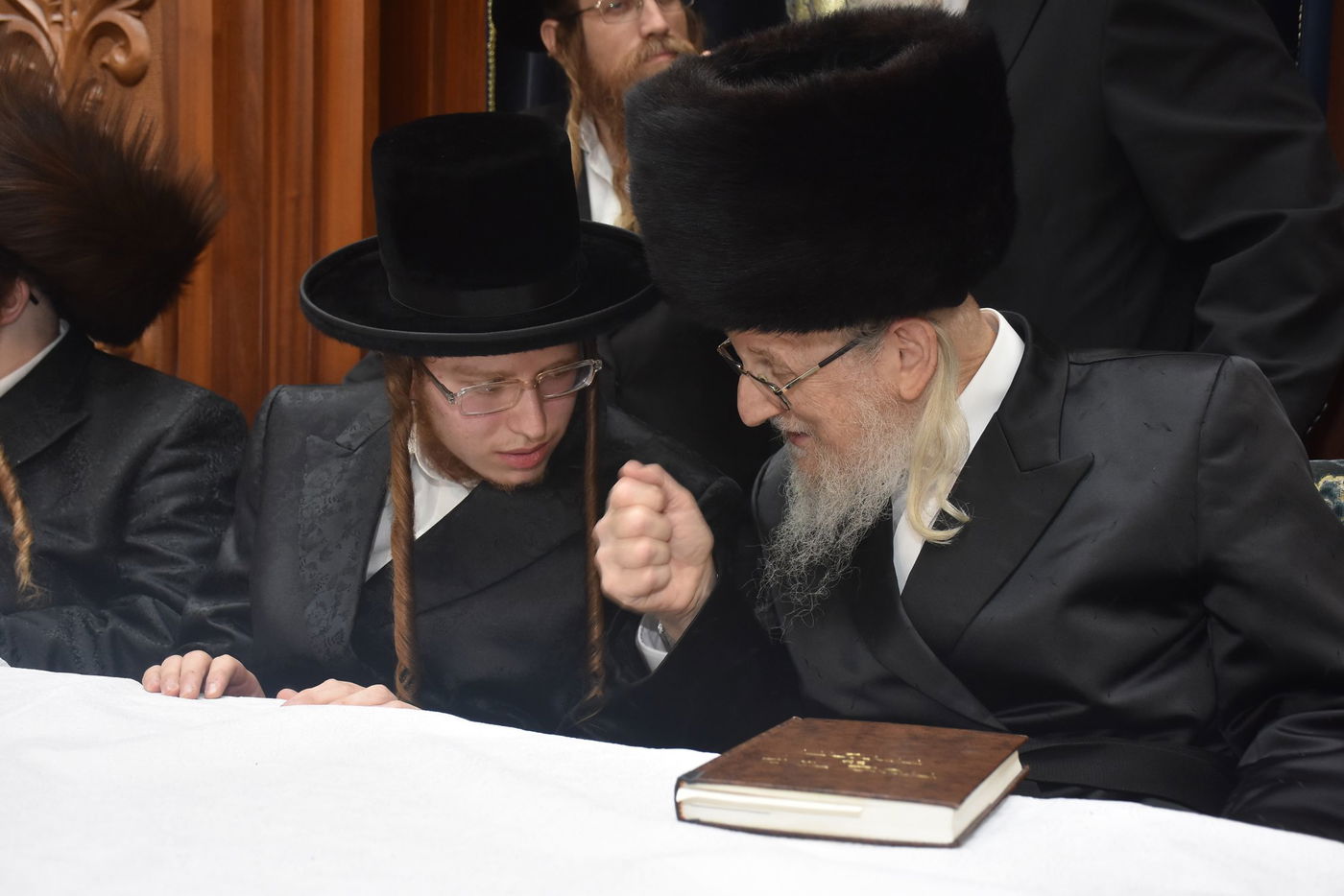 שמחת בית אוז'רוב - שומרי אמונים - טוולטשווא - אלעסק 