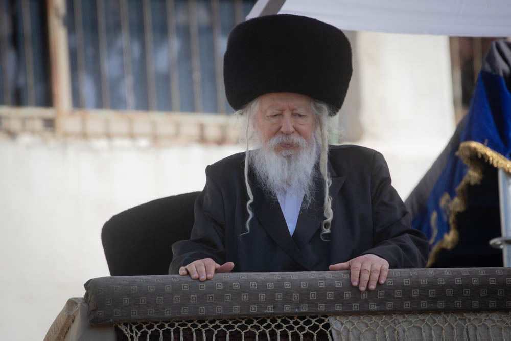 האדמו"ר מגור בחופת אחד מצאצאיו