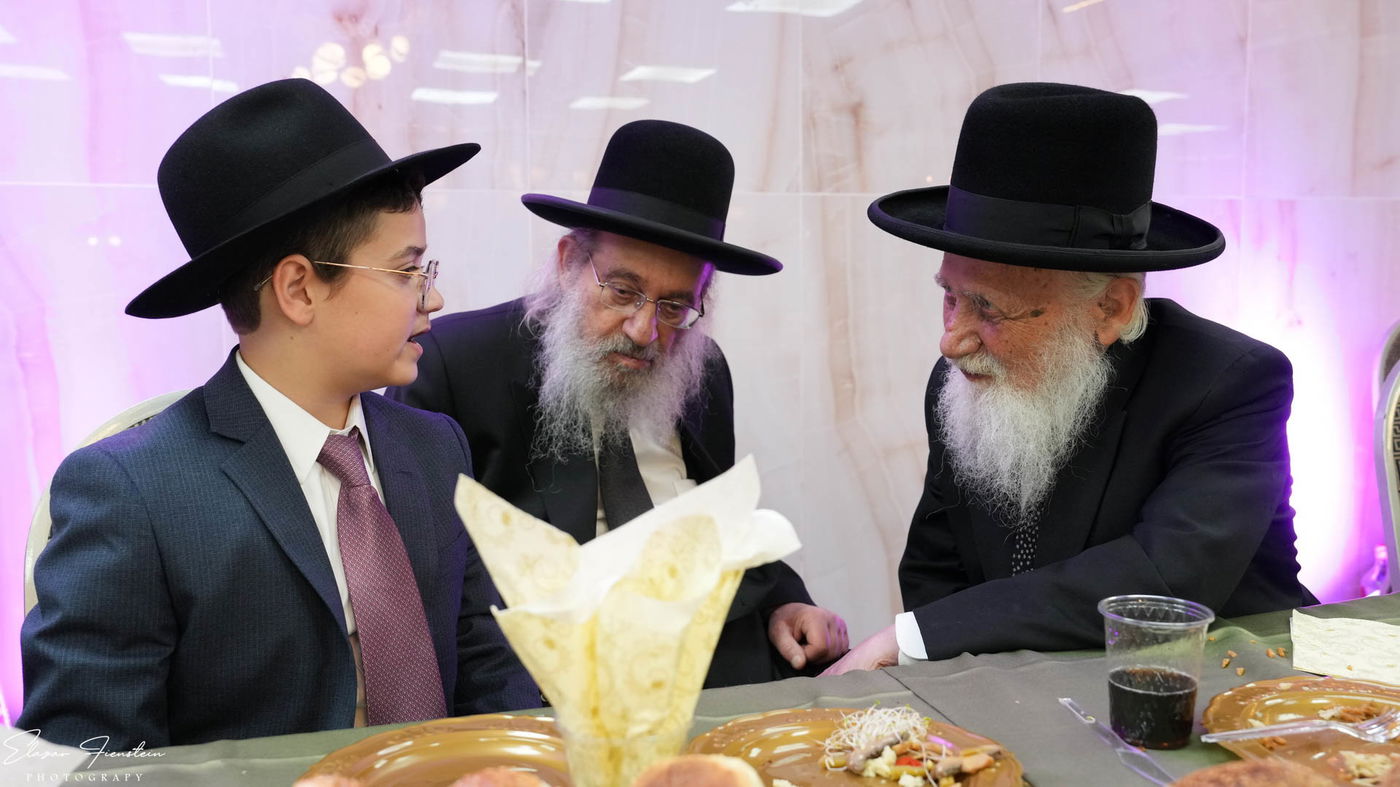 הבכיר מ'דגל' בירמץ את בנו | כולם באו לאחל מזל"ט • תיעוד