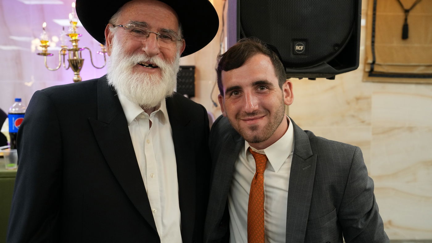 הבכיר מ'דגל' בירמץ את בנו | כולם באו לאחל מזל"ט • תיעוד