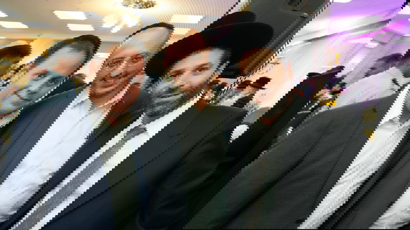 הבכיר מ'דגל' בירמץ את בנו | כולם באו לאחל מזל"ט • תיעוד