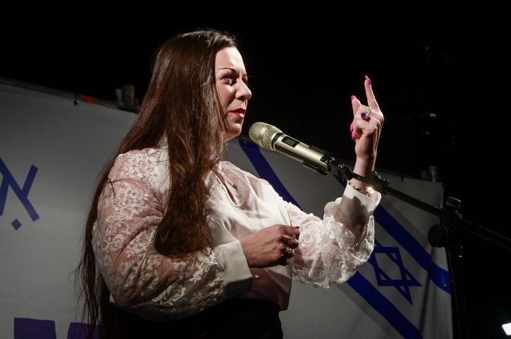 טלי גוטליב: עמית סגל חבר של בן כספית, מתחזה לאיש ימין