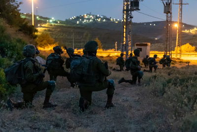 ארכיון. כוחות בשטח