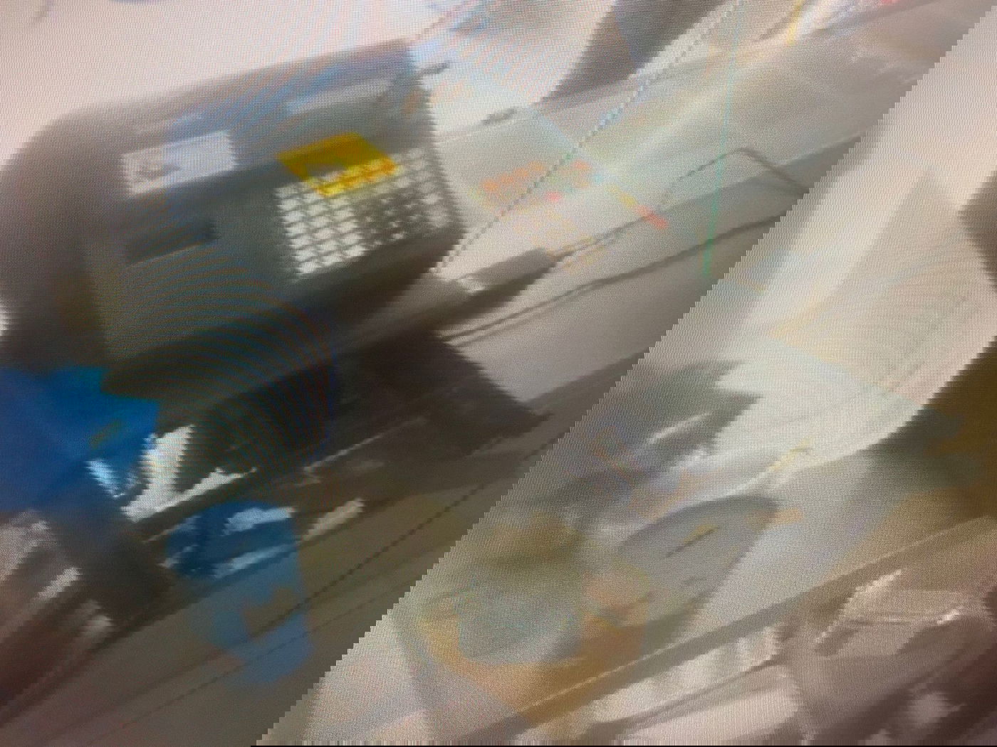 הקופה בחנות הפלאפל