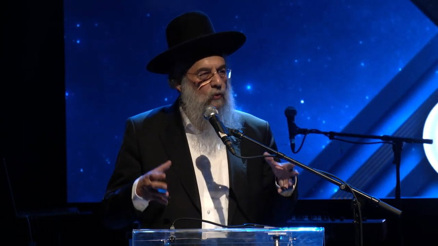 נאומו של הרב לייבל