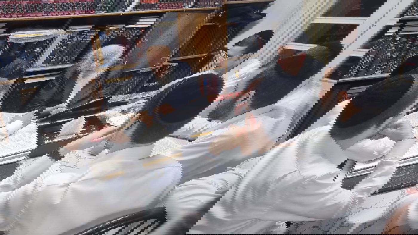 כִּי הַתּוֹרָה כּוֹלֶלֶת כָּל הַטּוֹבוֹת שֶׁבָּעוֹלָם; ראש הישיבה הגרב"ד פוברסקי במסירת שיעור