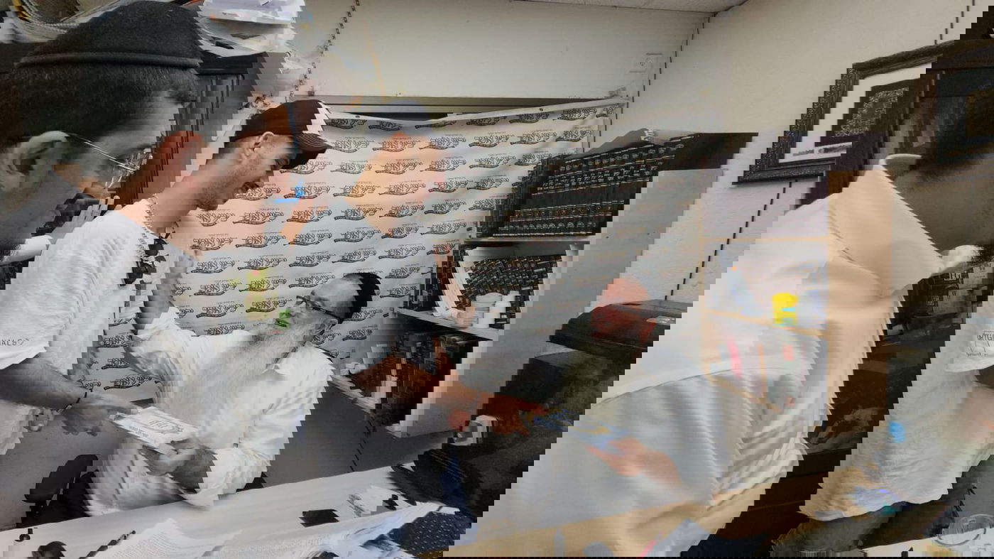 השיעור בבני ברק שהרים מחדש את הזמר אבי אבורומי