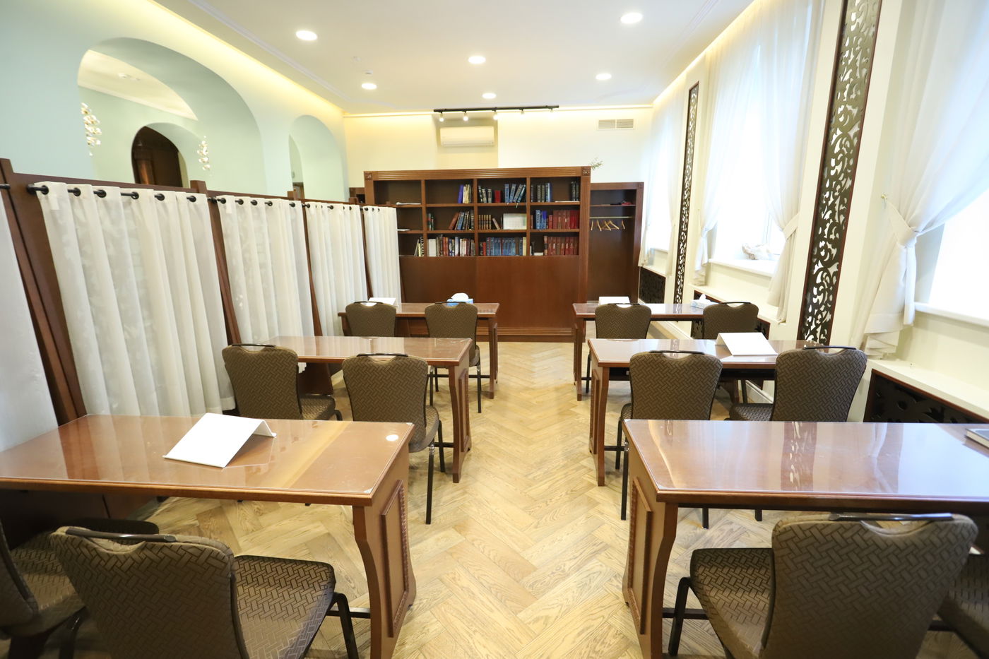 מוזיאון השואה, הרחובות וההוואי | הצלם מפריז תיעד את ריגה