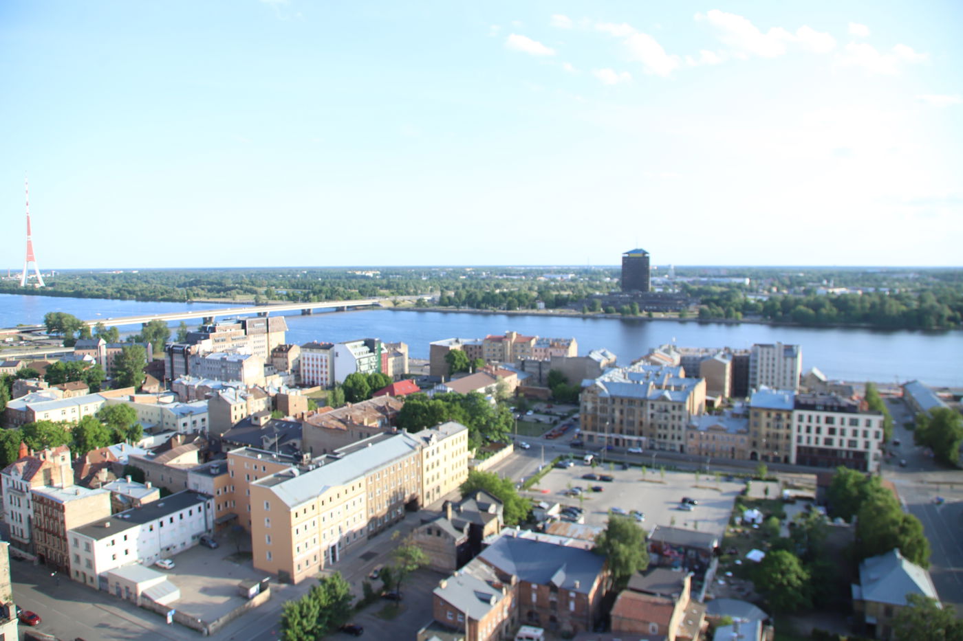 מוזיאון השואה, הרחובות וההוואי | הצלם מפריז תיעד את ריגה