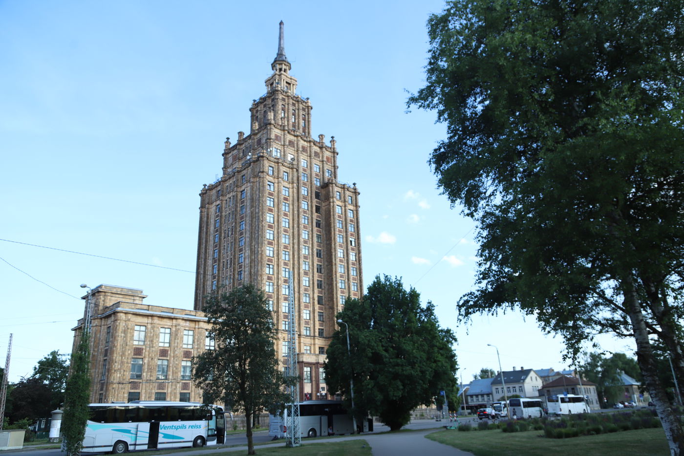 מוזיאון השואה, הרחובות וההוואי | הצלם מפריז תיעד את ריגה