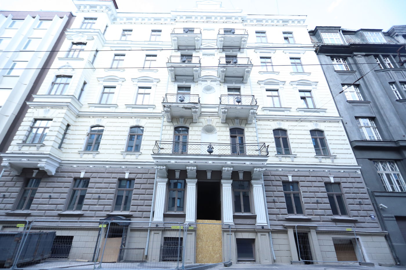 מוזיאון השואה, הרחובות וההוואי | הצלם מפריז תיעד את ריגה