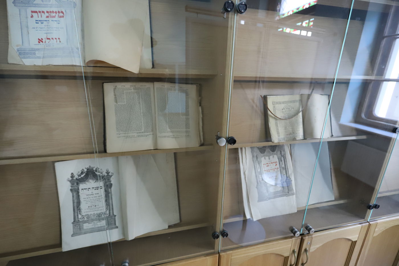 מוזיאון השואה, הרחובות וההוואי | הצלם מפריז תיעד את ריגה