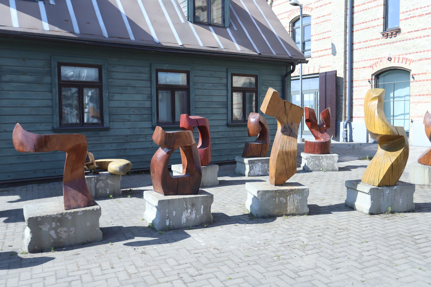 מוזיאון השואה, הרחובות וההוואי | הצלם מפריז תיעד את ריגה