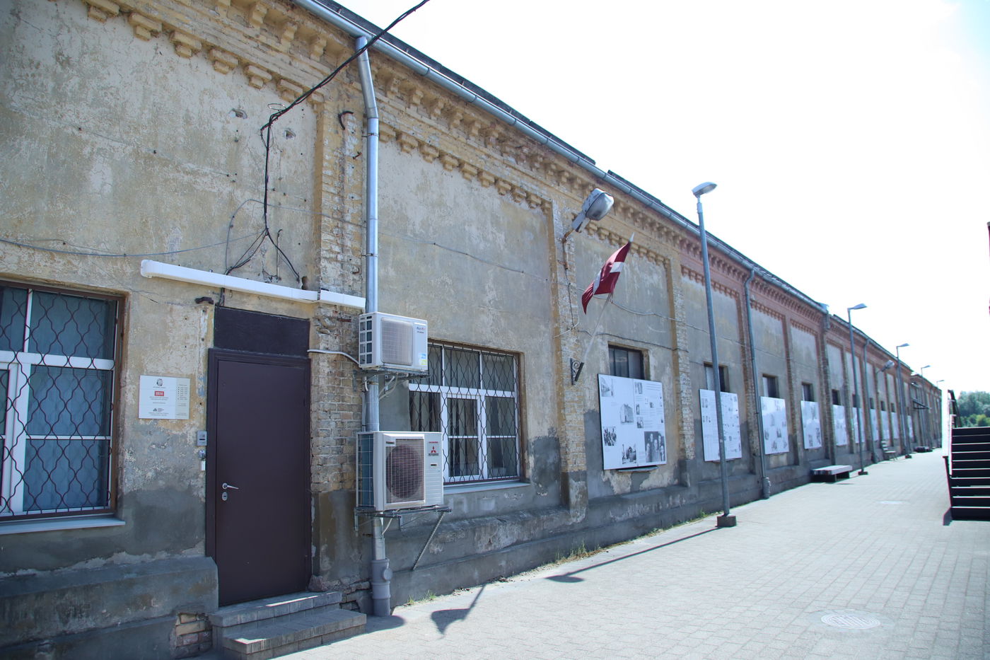 מוזיאון השואה, הרחובות וההוואי | הצלם מפריז תיעד את ריגה