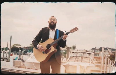  משה אוסלנדר בסינגל חדש: "קטנתי"