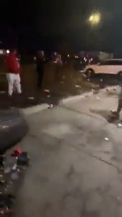 עשרות נפגעי ירי באירוע סמוך לשיקגו | לפחות שניים במצב קריטי