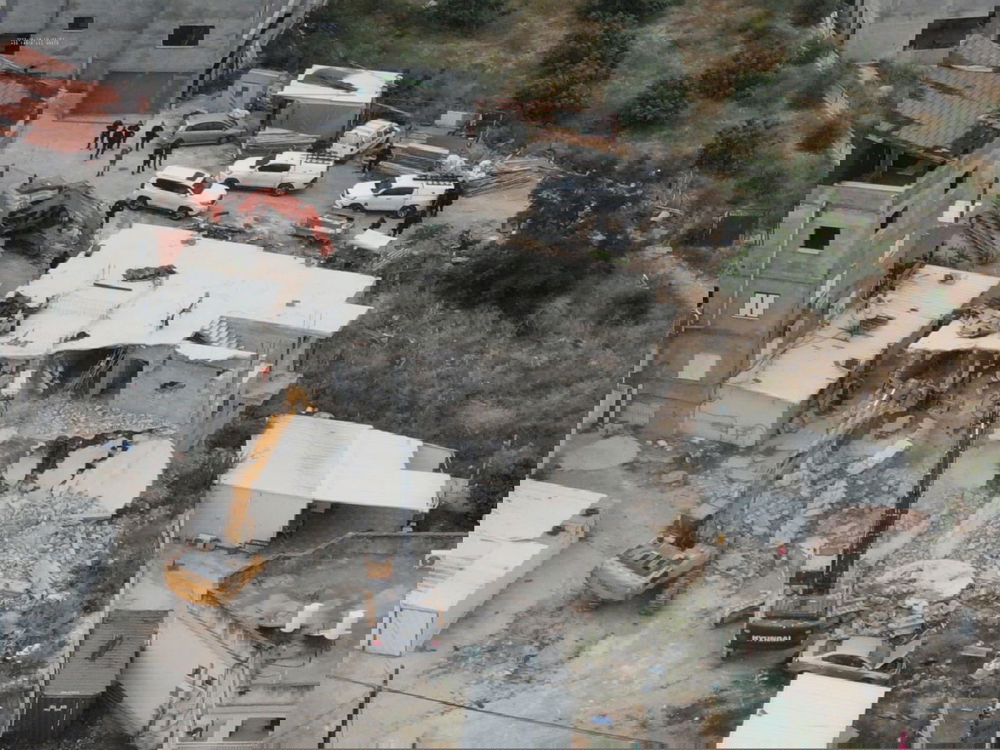 ההריסה, הבוקר