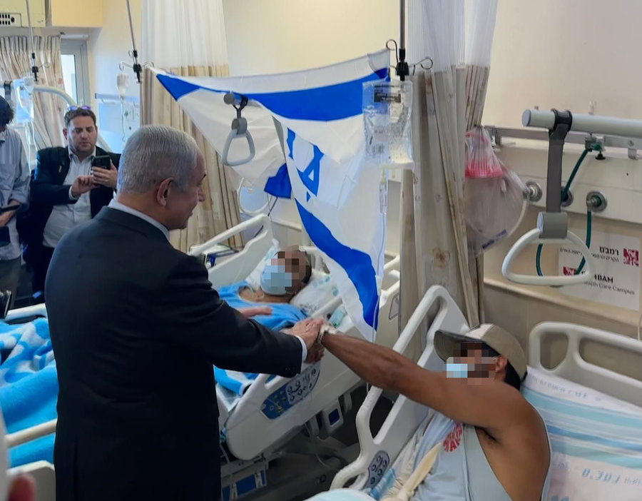 נתניהו במהלך הביקור ברמב"ם