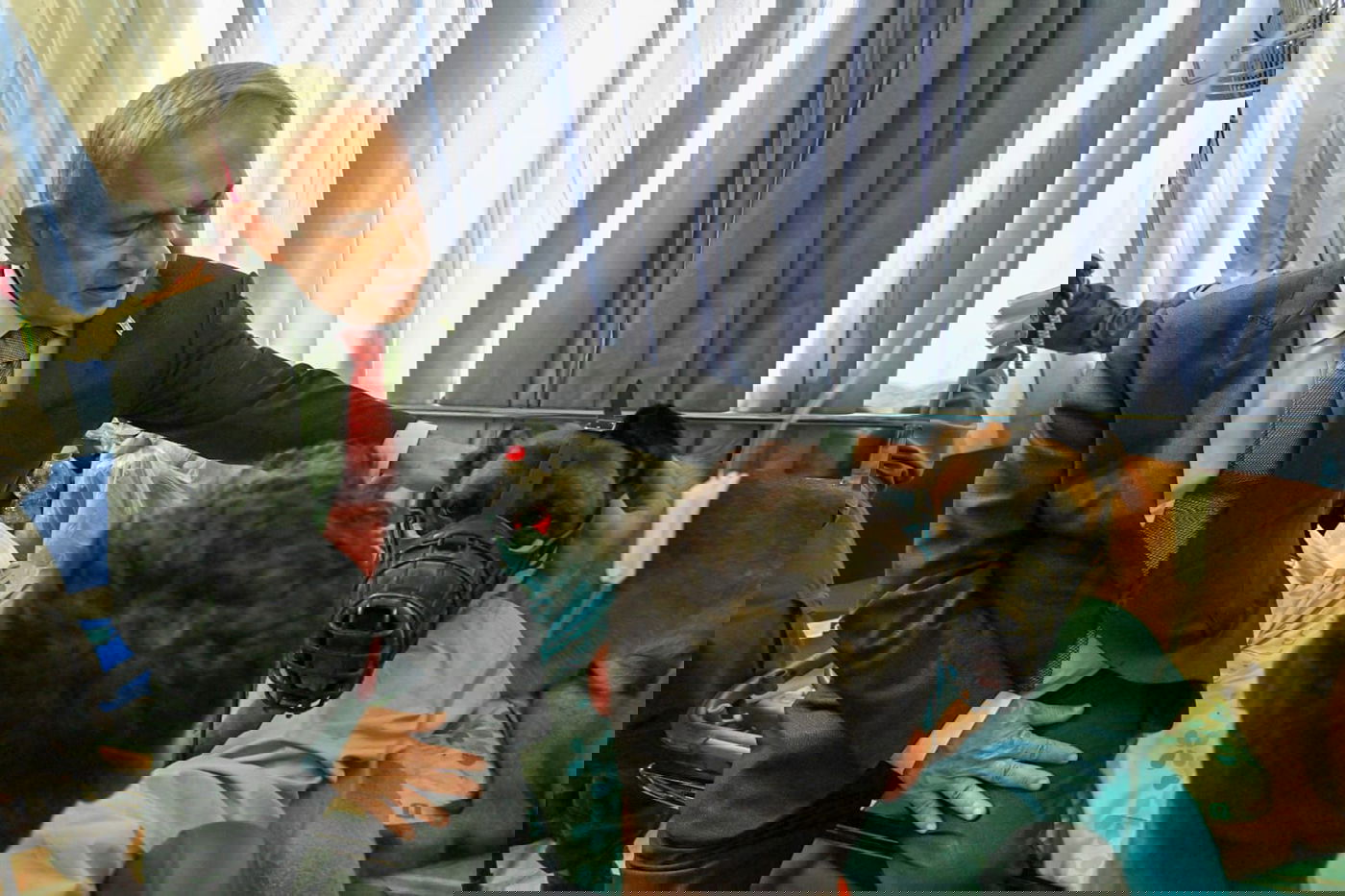 נתניהו מבקר את הפצועים