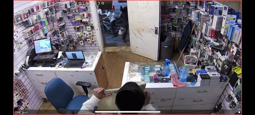 התקיפה הקודמת באותה חנות סלולר