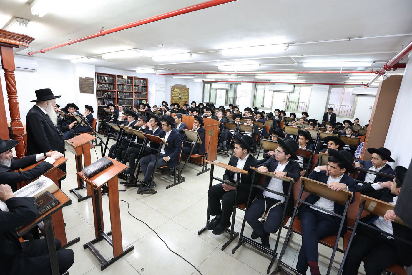 בישיבת תורה ודעת הספידו את מרן ראש הישיבה | גלריה