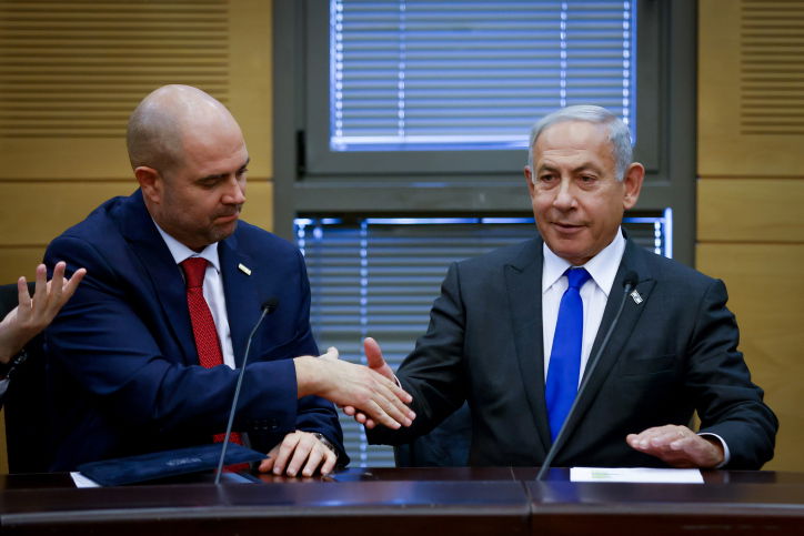 אמיר אוחנה תוקף: "מסע ציד, שהבשיל לטרלול מוחלט"