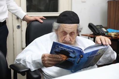 הגר"ד לנדו קרא סיפור על הגר"ג אדלשטיין זצ"ל; כך הוא הגיב