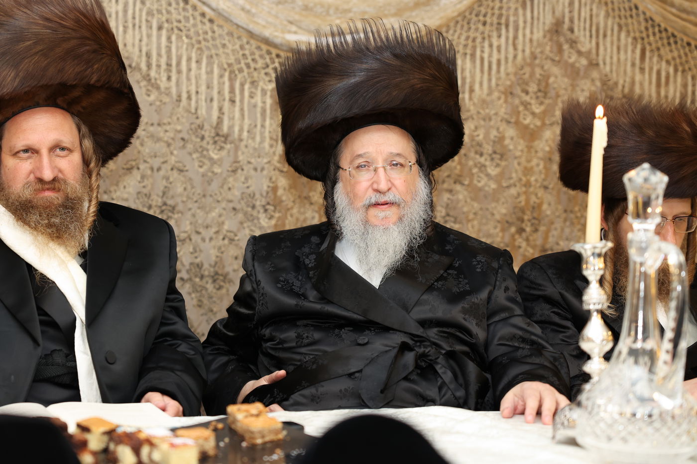 שמחת החתונה בחצרות ראחוב-סאווראן | צפו