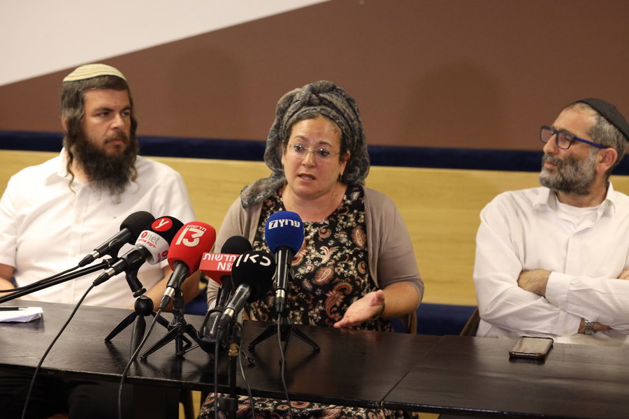 המשפחות של העצורים
