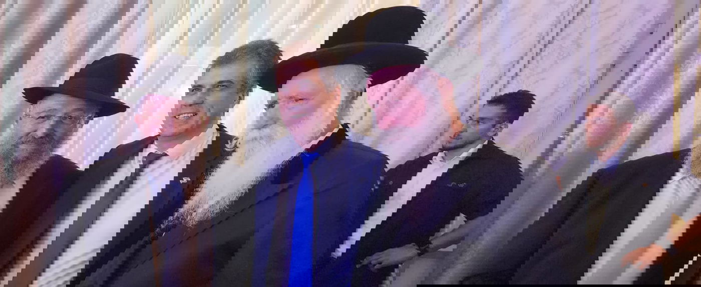 השר יואב בן צור חיתן את בת הזקונים; כולם התייצבו | צפו