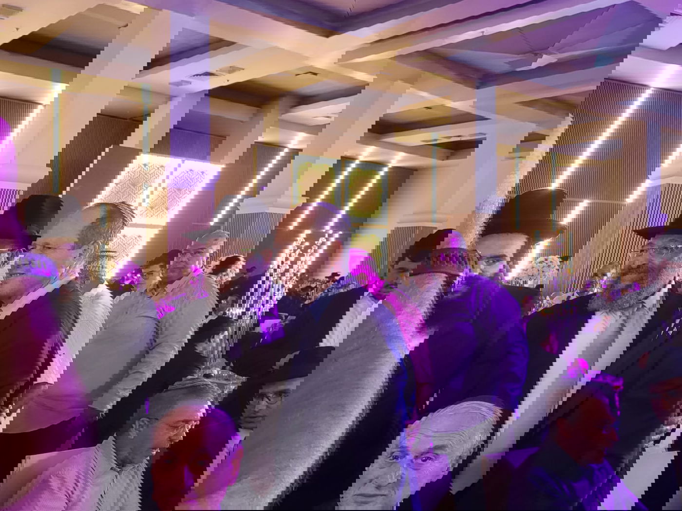 השר יואב בן צור חיתן את בת הזקונים; כולם התייצבו | צפו